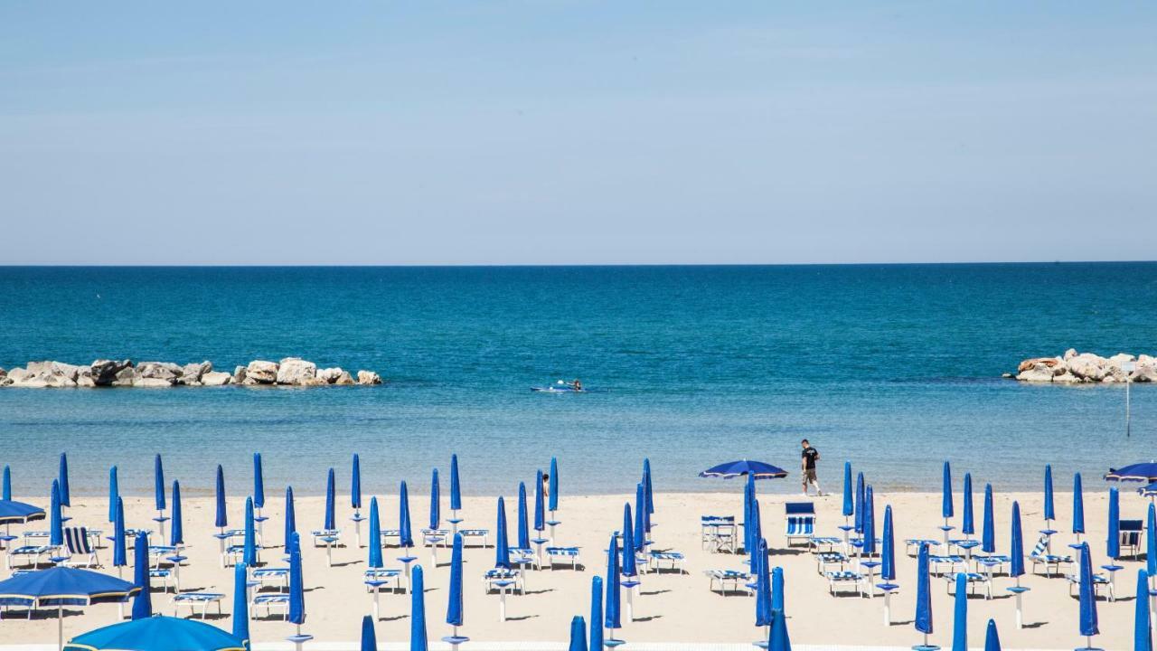 Naftalina Rooms Termoli Exteriör bild